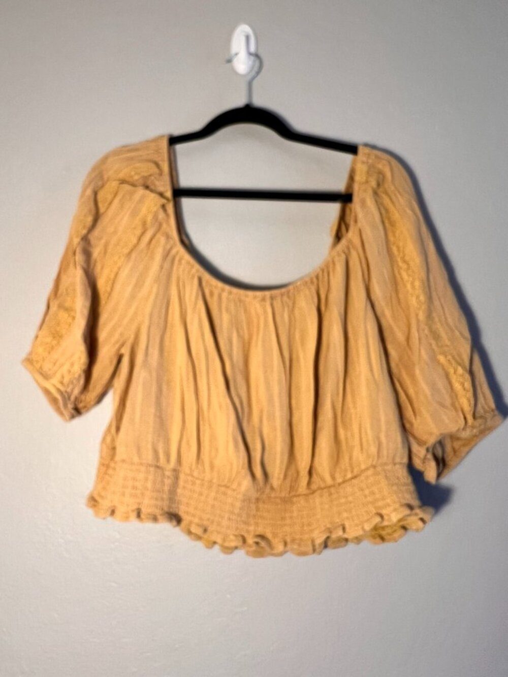 Like New - American Eagle XXL Smocked Off Shoulder Crop Top Boho